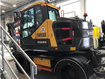 Kolesové rýpadlo Volvo EWR130E: obrázek 4