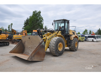 Kolový nakladač NEW HOLLAND W270