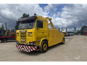 Přepravník automobilů SCANIA R143