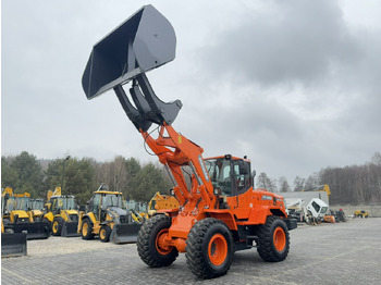 Kolový nakladač DOOSAN DL250