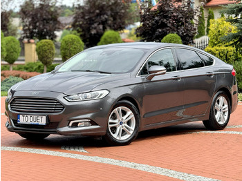 Osobní auto FORD