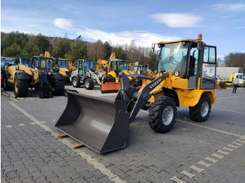 Kolový nakladač VOLVO L30B