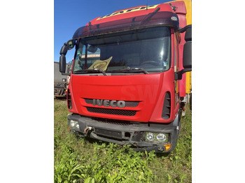Plachtový nákladní auto IVECO