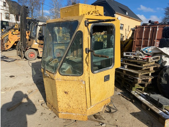 Kabina a interiér CATERPILLAR