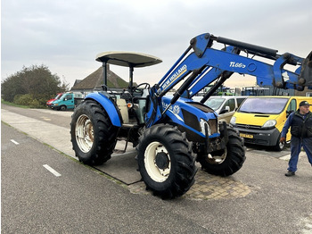 Traktor New Holland TD5.100: obrázek 3