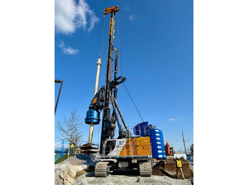 Samojízdné beranidlo BAUER