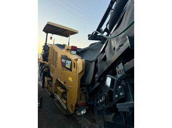 Silniční fréza Caterpillar PM312: obrázek 4