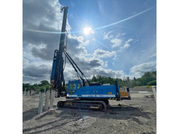 Samojízdné beranidlo JUNTTAN