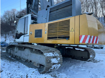Samojízdné beranidlo LIEBHERR LRB 155