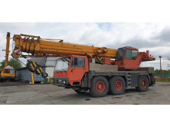 Autojeřáb LIEBHERR LTM 1050/1