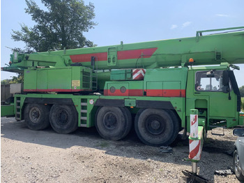 Autojeřáb LIEBHERR LTM 1090/2