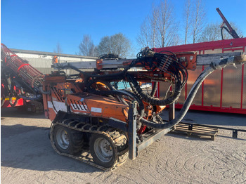 Vrtná souprava Tamrock Commando 120R: obrázek 3