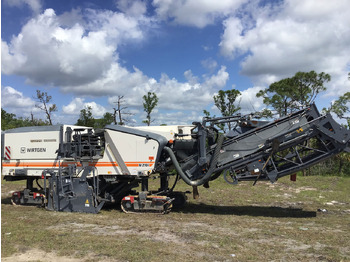 Silniční fréza Wirtgen W 210 i: obrázek 2