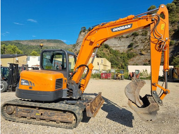 Mini rýpadlo DOOSAN