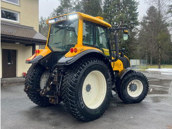 Traktor Valtra M150-4: obrázek 4