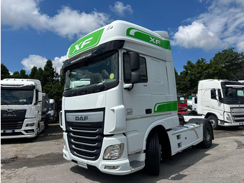 Tahač DAF XF 460