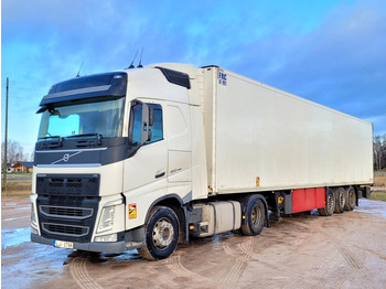 Tahač Volvo FH460 + refrigerated semi-trailer: obrázek 3
