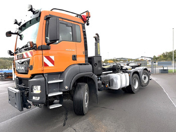 Hákový nosič kontejnerů MAN TGS 28.360
