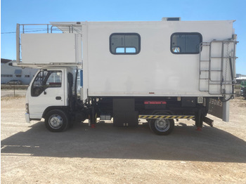 Vozidlo ambulift