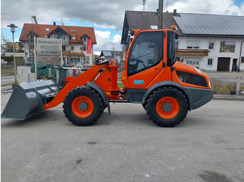 Kolový nakladač LIEBHERR