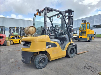 Plynový vysokozdvižný vozík Caterpillar GP25N: obrázek 5