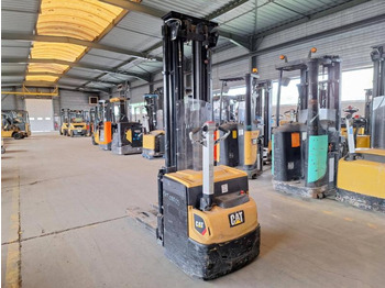 Stohovací vozík CATERPILLAR NSP16N2