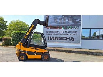 Teleskopický manipulátor JCB