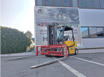 Elektrický vysokozdvižný vozík YALE