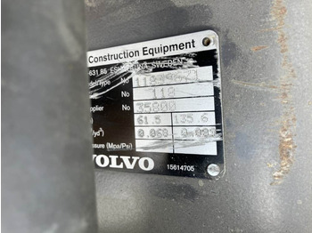Rýpadlo-nakladač Volvo Tieflöffel mit Zähnen - Festanbau: obrázek 3