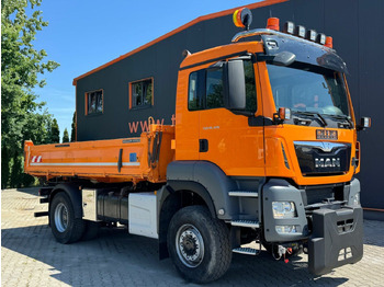 Sklápěč MAN TGS 18.320