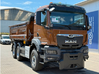 Sklápěč MAN TGS 33.440
