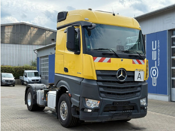 Tahač MERCEDES-BENZ Actros 1846