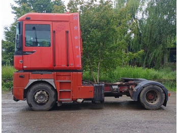 Tahač RENAULT Magnum 470: obrázek 3