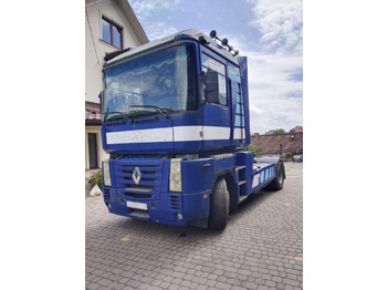 Tahač RENAULT Magnum 440