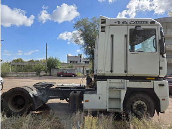 Tahač RENAULT Magnum 480