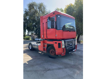 Tahač RENAULT Magnum 480