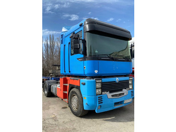 Tahač RENAULT Magnum 480