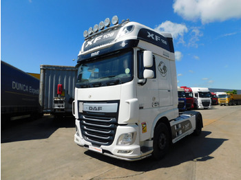 Tahač DAF XF 460