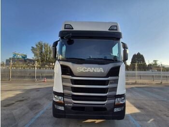 Tahač SCANIA R 450