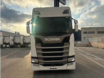 Tahač SCANIA S 500
