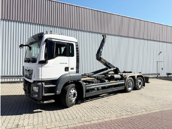 Hákový nosič kontejnerů MAN TGS 26.460