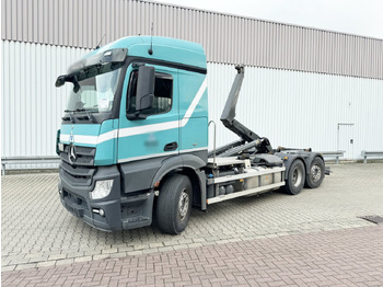 Hákový nosič kontejnerů MERCEDES-BENZ Actros 2545