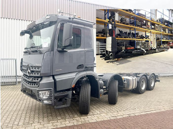 Hákový nosič kontejnerů MERCEDES-BENZ Arocs 3251