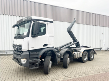 Hákový nosič kontejnerů MERCEDES-BENZ Arocs 4142