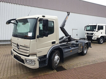 Hákový nosič kontejnerů MERCEDES-BENZ Atego 1224