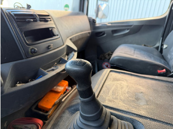 Nákladní automobil valníkový/ Plošinový Mercedes-Benz Axor 1829 L 4x2 Axor 1829 L 4x2, 6-Sitzer: obrázek 3