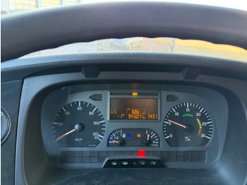 Nákladní automobil valníkový/ Plošinový Mercedes-Benz Axor 1829 L 4x2 Axor 1829 L 4x2, 6-Sitzer: obrázek 2