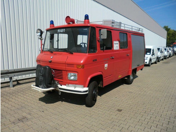 Hasičský vůz MERCEDES-BENZ