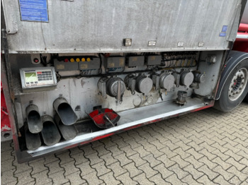 Cisternový návěs Schrader Z-STA 24-42.7/4 Tankauflieger Z-STA 24-42.7/4, 4 Kammern, ca. 42700l, 2x Liftachse, Oben-/Untenbefüllung: obrázek 2 Cisternový návěs Schrader Z-STA 24-42.7/4 Tankauflieger Z-STA 24-42.7/4, 4 Kammern, ca. 42700l, 2x Liftachse, Oben-/Untenbefüllung: obrázek 2