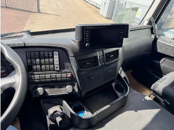 X-Way AD360X40Z/P 8x4 X-Way AD360X40Z/P 8x4 leasing X-Way AD360X40Z/P 8x4 X-Way AD360X40Z/P 8x4: obrázek 5